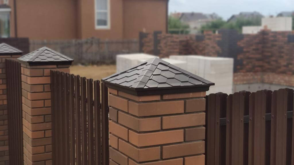 Колпак Zking Эверест Коричневый на столб 1.5х1.5 кирпича (390х390мм) в Ломоносове фото